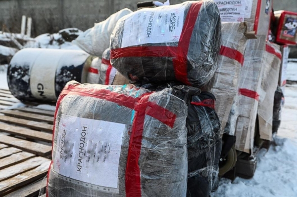 Предновогодний гуманитарный груз отправил бойцам тюменский фонд Предновогодний гуманитарный груз отправил бойцам тюменский фонд